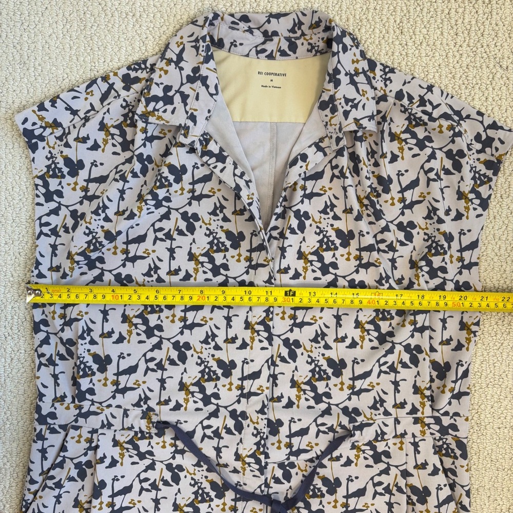 REI Co-op Sun Up Shirt Dress Grey Lilac Floral UPF 50 Medium Gorpcore Outdoor - Picture 7 of 16